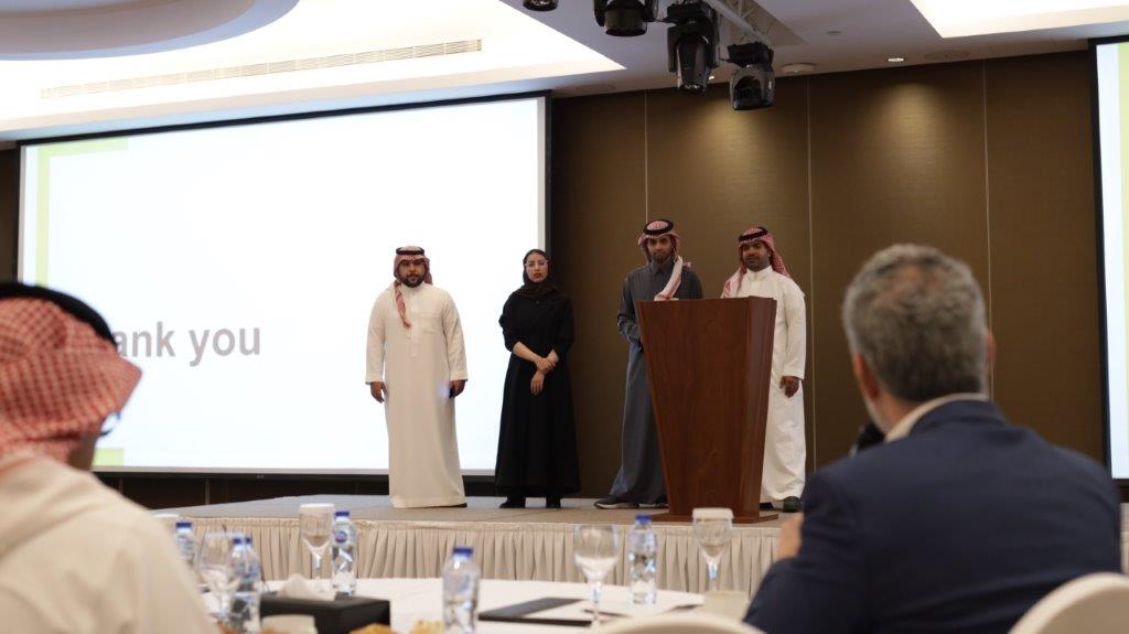 Part of signing ceremony between The Saudi Investment Bank and Udacity company