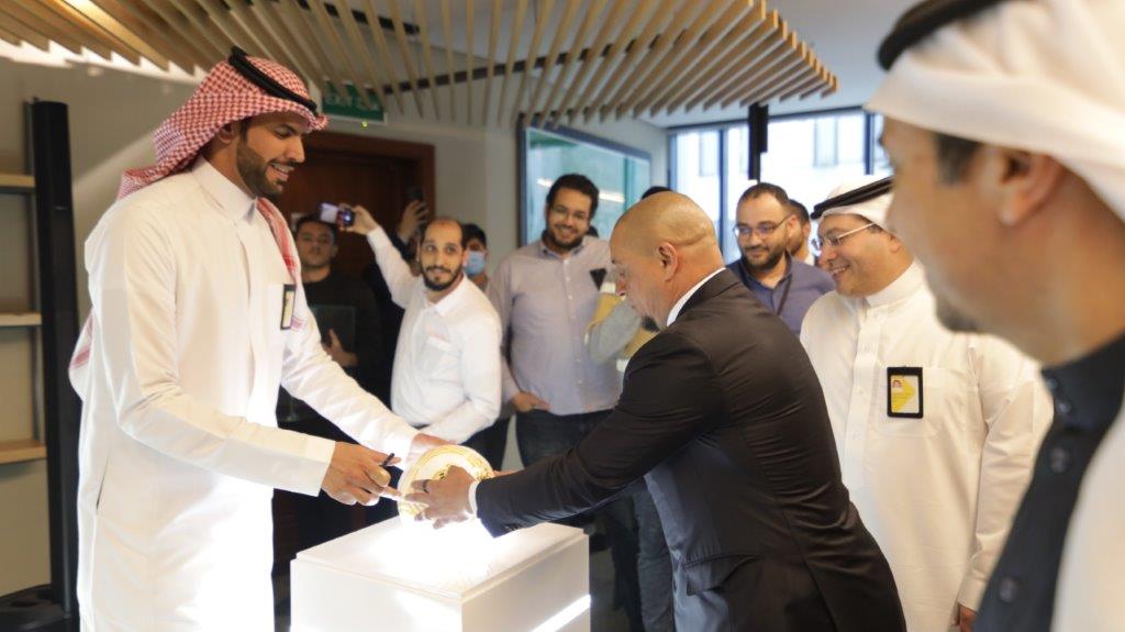 Part of signing ceremony between The Saudi Investment Bank and Udacity company